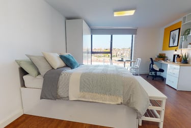 iQ Haywood House Student Halls, Blackburn Road, West Hampstead, London, NW6 1RZ - Image 1